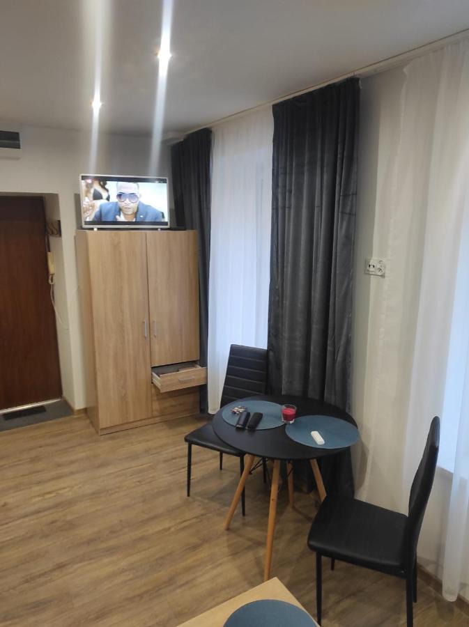 Appartamento Walbrzych Pilsuckiego News Apartament Esterno foto