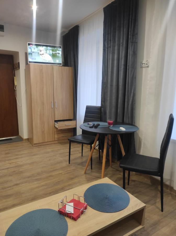 Appartamento Walbrzych Pilsuckiego News Apartament Esterno foto